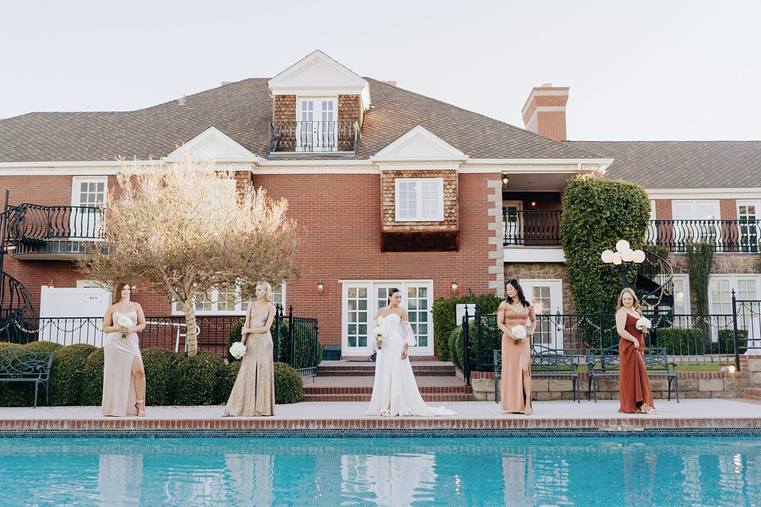bridal party portrait at Stonebridge Manor in Phoenix Arizona wedding photographer