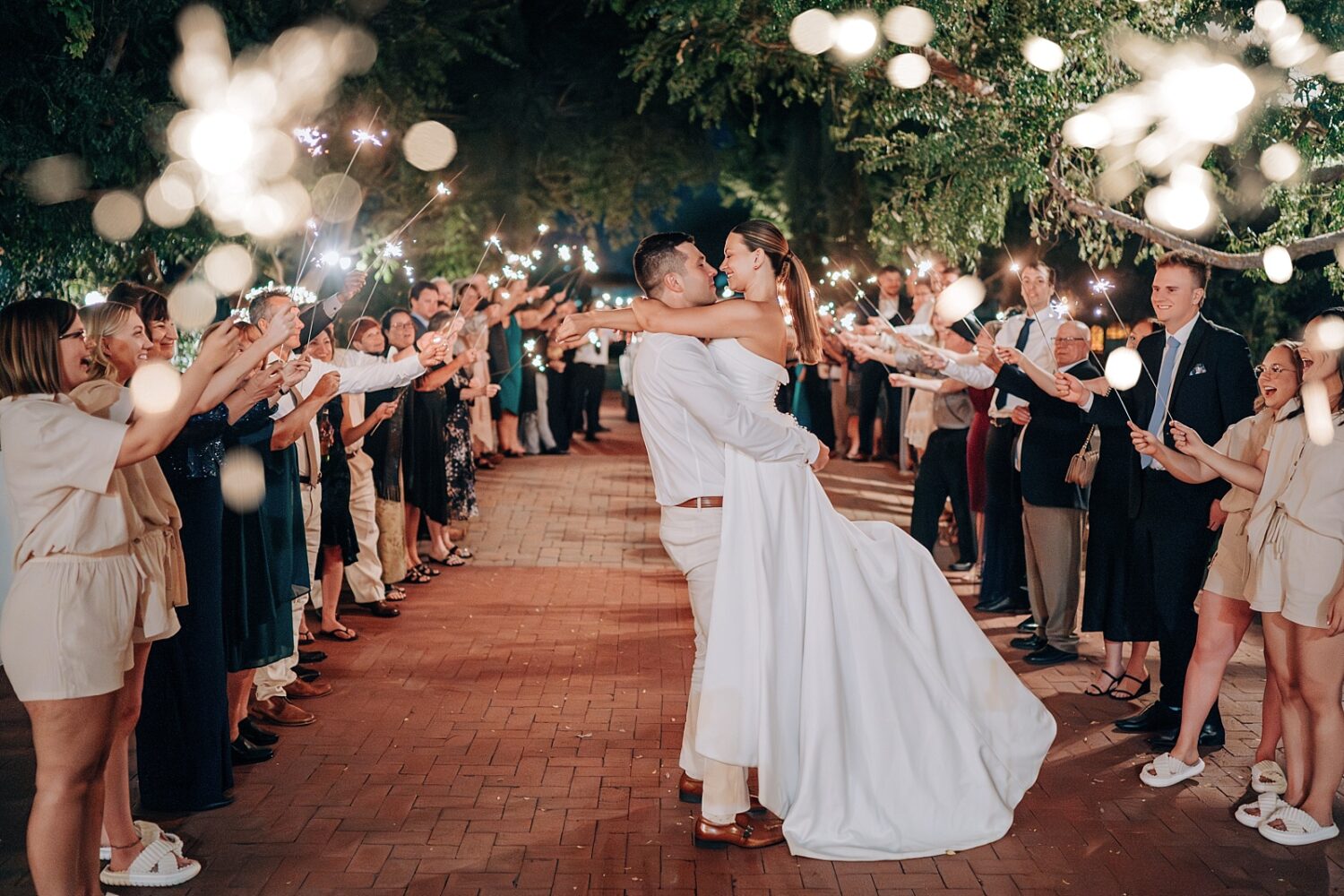 Bride and groom sparkler photos at Stonebridge Manor in Phoenix Arizona wedding photographer